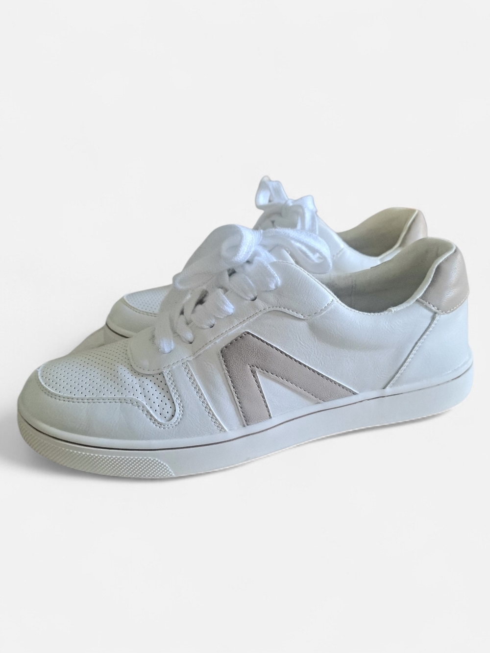 Mia White Leather Casual Sneakers.